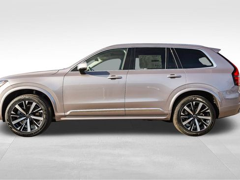 Used 2026 Volvo XC90 B5 Core w/ Protection Package Premier AWD/4WD image 9