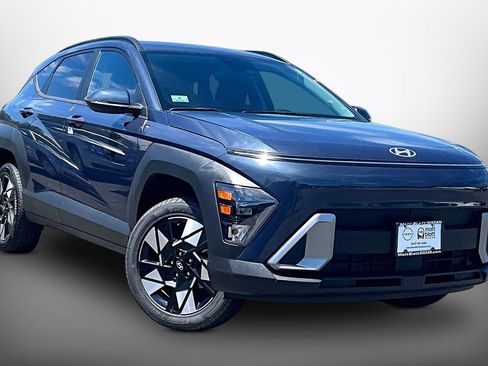 Used 2025 Hyundai Kona SEL AWD/4WD image 10