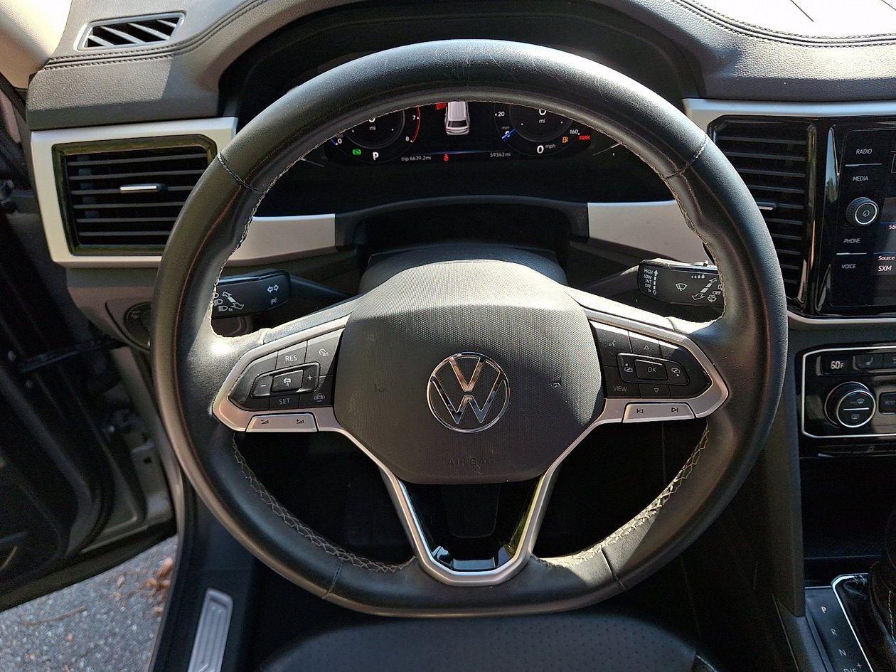 Certified 2022 Volkswagen Atlas SE w/ Black Wheel Package FWD image 18