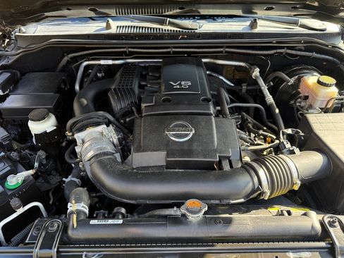 Used 2019 Nissan Frontier SV w/ Value Truck Package image 11