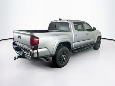 Used 2023 Toyota Tacoma SR5 RWD image 9
