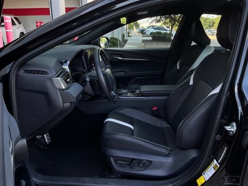 Used 2026 Toyota Camry SE FWD image 10