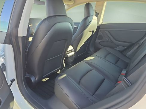 Used 2023 Tesla Model 3 Standard Range image 14