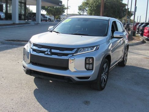 Used 2022 Mitsubishi Outlander Sport SE image 4