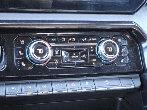 Used 2024 GMC Sierra 1500 AT4 w/ Technology Package image 24