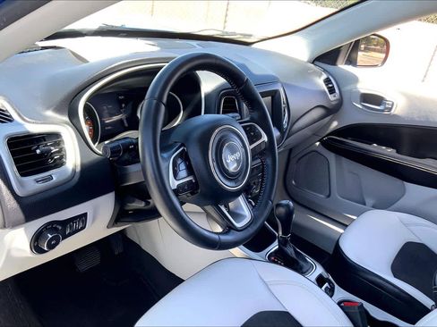 Used 2017 Jeep Compass Latitude w/ Popular Equipment Group image 15