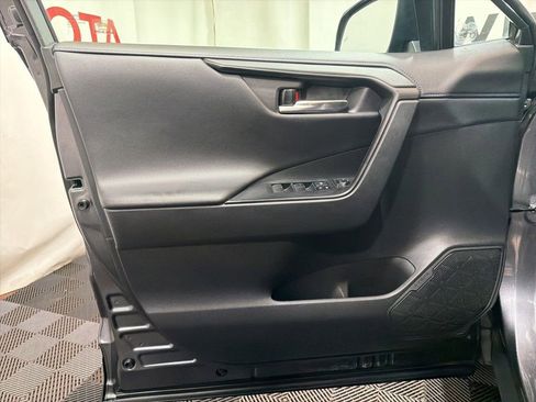Used 2021 Toyota RAV4 XSE AWD/4WD image 23
