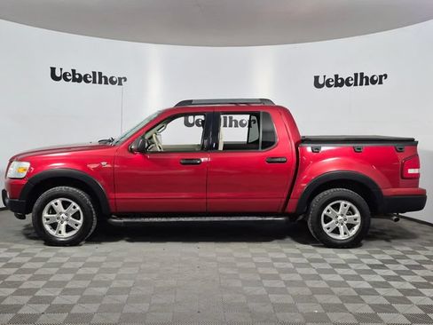 Used 2007 Ford Explorer Sport Trac XLT AWD/4WD image 4