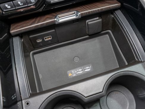 Used 2021 GMC Yukon Denali w/ Denali Premium Package image 26