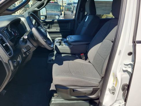 New 2026 RAM 2500 Tradesman AWD/4WD image 19