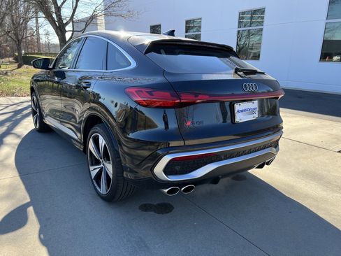 Certified 2025 Audi SQ5 Prestige image 9