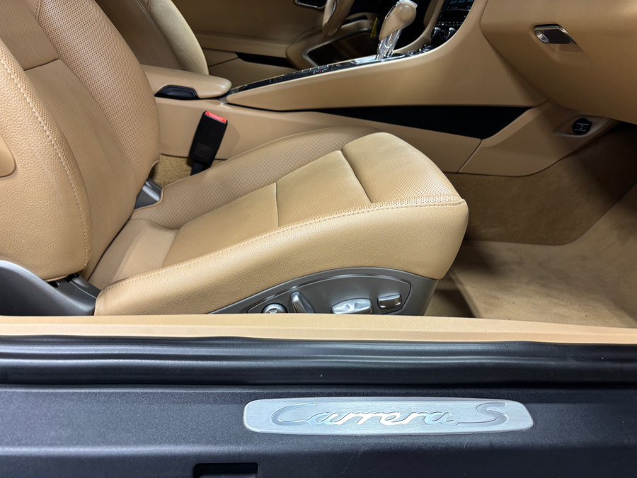 Used 2015 Porsche 911 Carrera S RWD image 18