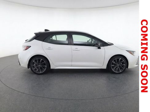 Used 2023 Toyota Corolla XSE FWD image 10