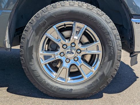 Used 2015 Ford F150 XLT w/ Equipment Group 302A Luxury AWD/4WD image 47