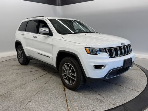 Certified 2022 Jeep Grand Cherokee Limited AWD/4WD image 3