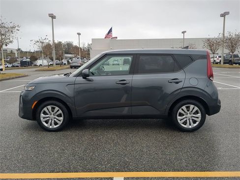 Used 2020 Kia Soul LX image 7