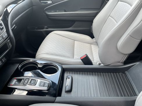 Used 2020 Honda Passport Touring image 25