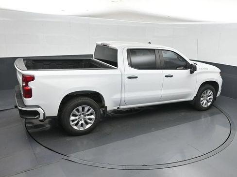 Used 2022 Chevrolet Silverado 1500 Custom RWD image 31
