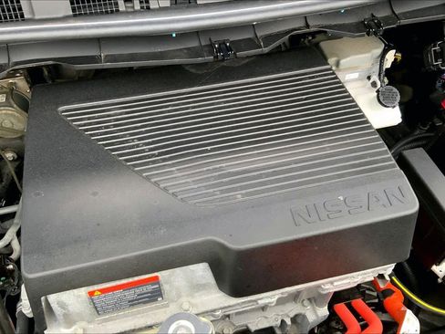 Used 2021 Nissan Leaf SL Plus image 29