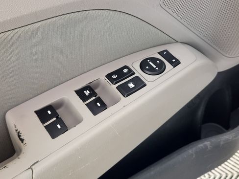 Used 2018 Hyundai Elantra Value Edition image 17