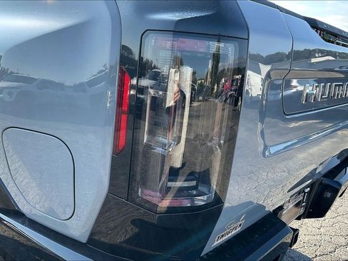 New 2025 GMC Hummer EV 3X AWD/4WD image 26