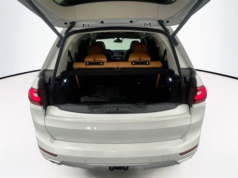 Used 2021 BMW X7 xDrive40i w/ Executive Package 2 image 26