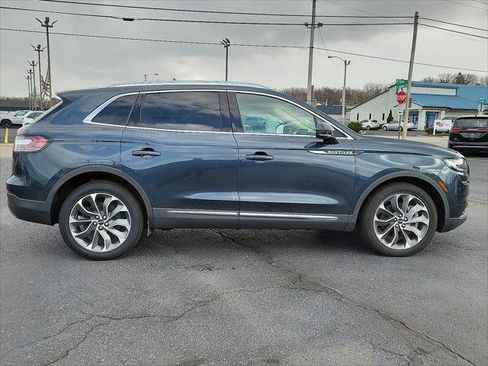 Used 2022 Lincoln Nautilus Reserve image 18