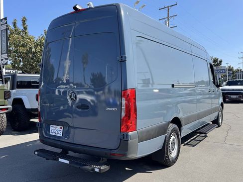 Used 2019 Mercedes-Benz Sprinter 170 image 4
