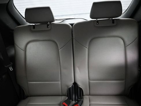 Used 2019 Hyundai Santa Fe XL SE w/ SE Premium Package 02 FWD image 30