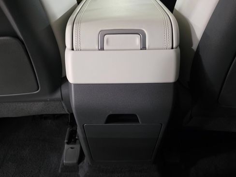 Used 2024 Hyundai Santa Fe Calligraphy AWD/4WD image 17