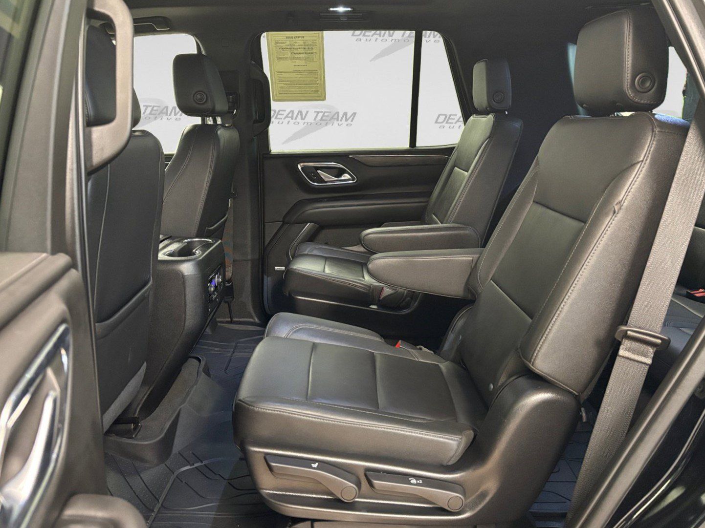 Used 2022 Chevrolet Tahoe Z71 w/ Luxury Package AWD/4WD image 12