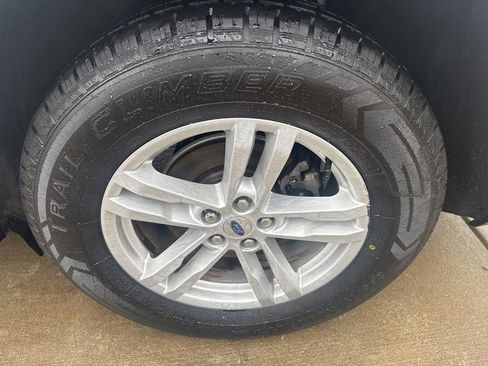 Certified 2023 Ford Explorer XLT w/ Equipment Group 202A image 51