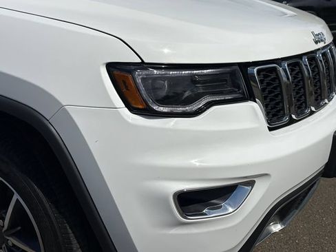 Used 2022 Jeep Grand Cherokee Limited w/ Tech Group AWD/4WD image 8