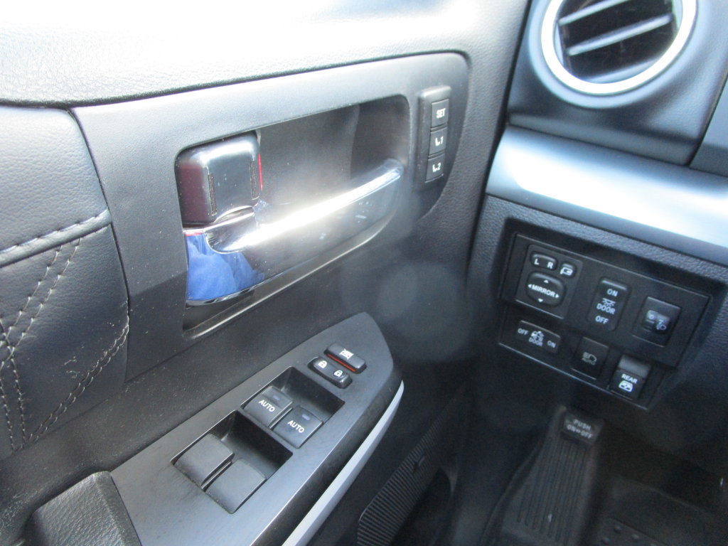 Used 2020 Toyota Tundra Platinum AWD/4WD image 49