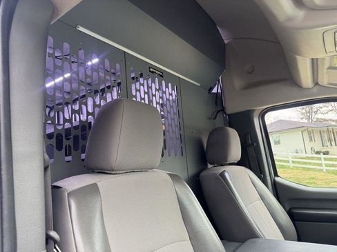 Used 2017 Nissan NV 2500 SV image 10