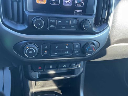 Used 2018 Chevrolet Colorado LT image 14