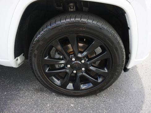 Used 2017 Jeep Grand Cherokee Altitude AWD/4WD image 35