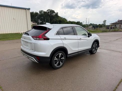 Used 2024 Mitsubishi Eclipse Cross SE AWD/4WD image 3