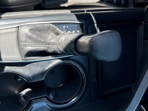 Used 2018 Toyota Camry SE image 22