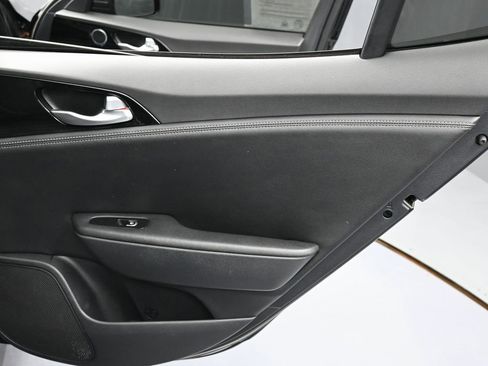 Used 2023 Kia Stinger GT-Line image 34