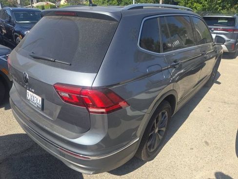 Used 2024 Volkswagen Tiguan SE FWD image 4