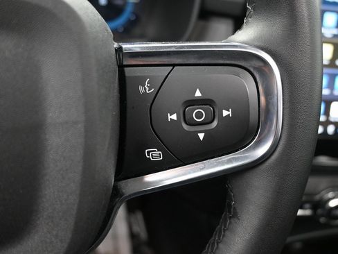 Used 2023 Volvo XC40 Recharge Ultimate w/ Protection Package Premier image 19