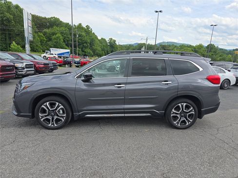 Used 2024 Subaru Ascent Touring AWD/4WD image 6