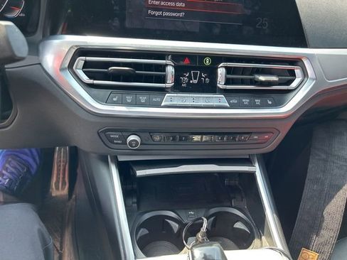 Used 2021 BMW 330i xDrive Sedan w/ M Sport Package AWD/4WD image 18