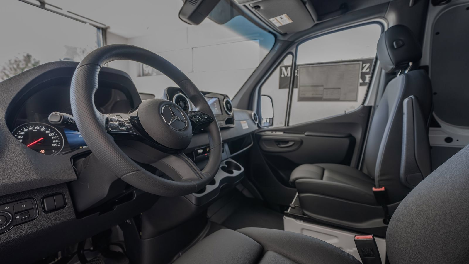 Used 2026 Mercedes-Benz Sprinter 2500 image 6