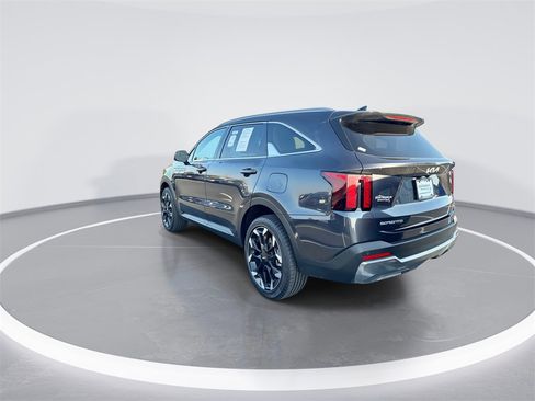 Used 2025 Kia Sorento EX image 6