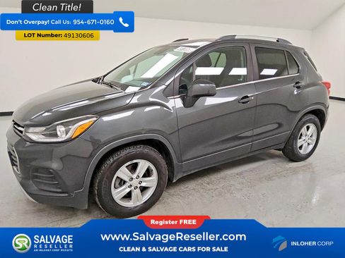 Used 2020 Chevrolet Trax LT image 1