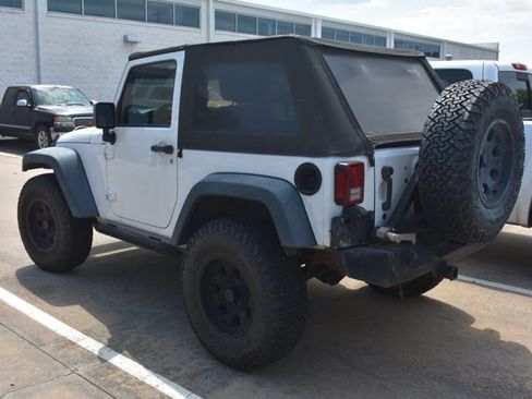 Used 2013 Jeep Wrangler Sport w/ Connectivity Group AWD/4WD image 6