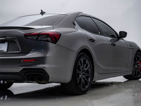 Used 2022 Maserati Ghibli Modena Q4 AWD/4WD image 10