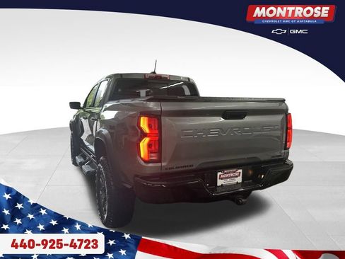 Used 2025 Chevrolet Colorado ZR2 w/ Technology Package AWD/4WD image 3